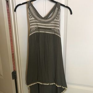 Sleeveless olive dreen shift dress